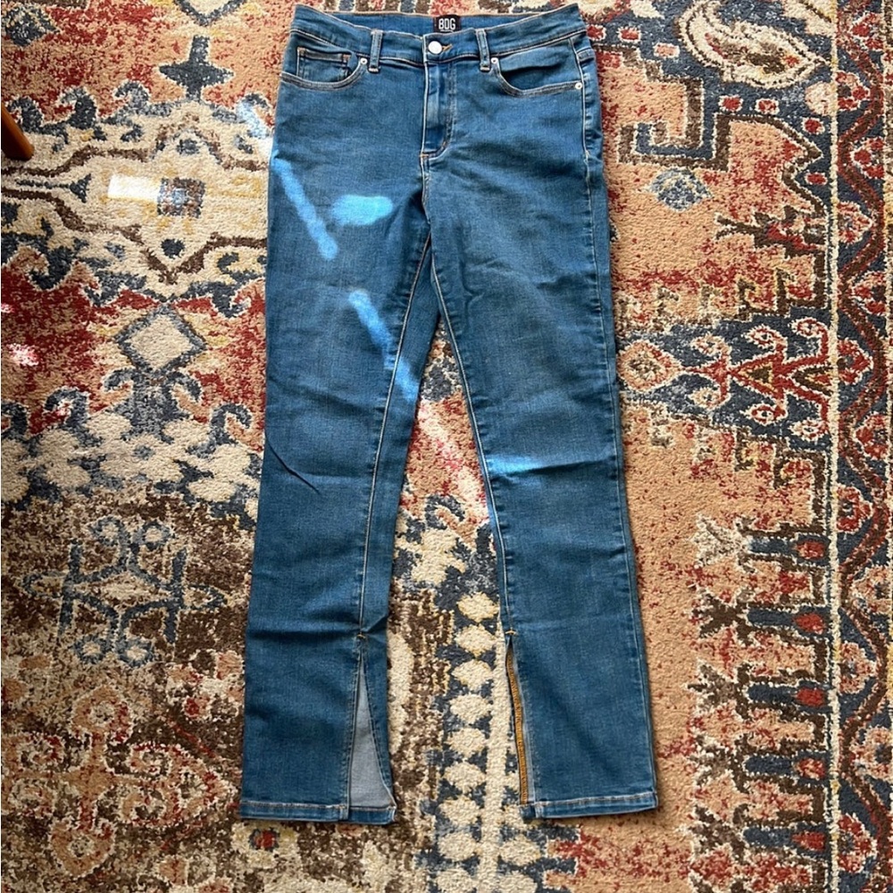 BDG Midrise Jeans size 28
